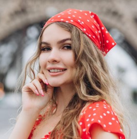 Елена Петрова